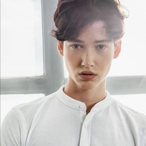 Meet your Posher, Tomer